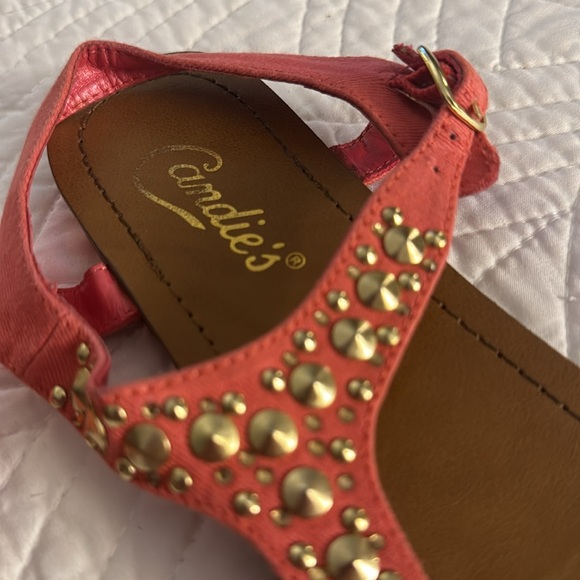Candies - gold studded sandals (woman’s size 9) Peach/Salmon color - Picture 7 of 16